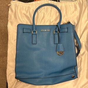 Michael Kors Dillon Tote
